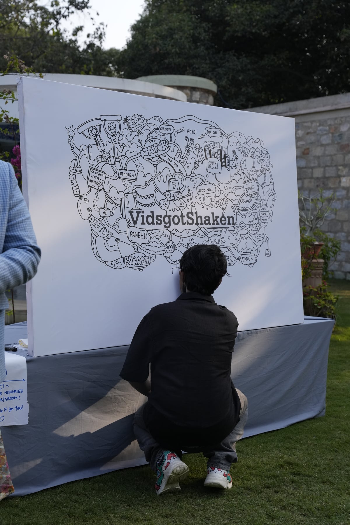 A wedding, drawn live